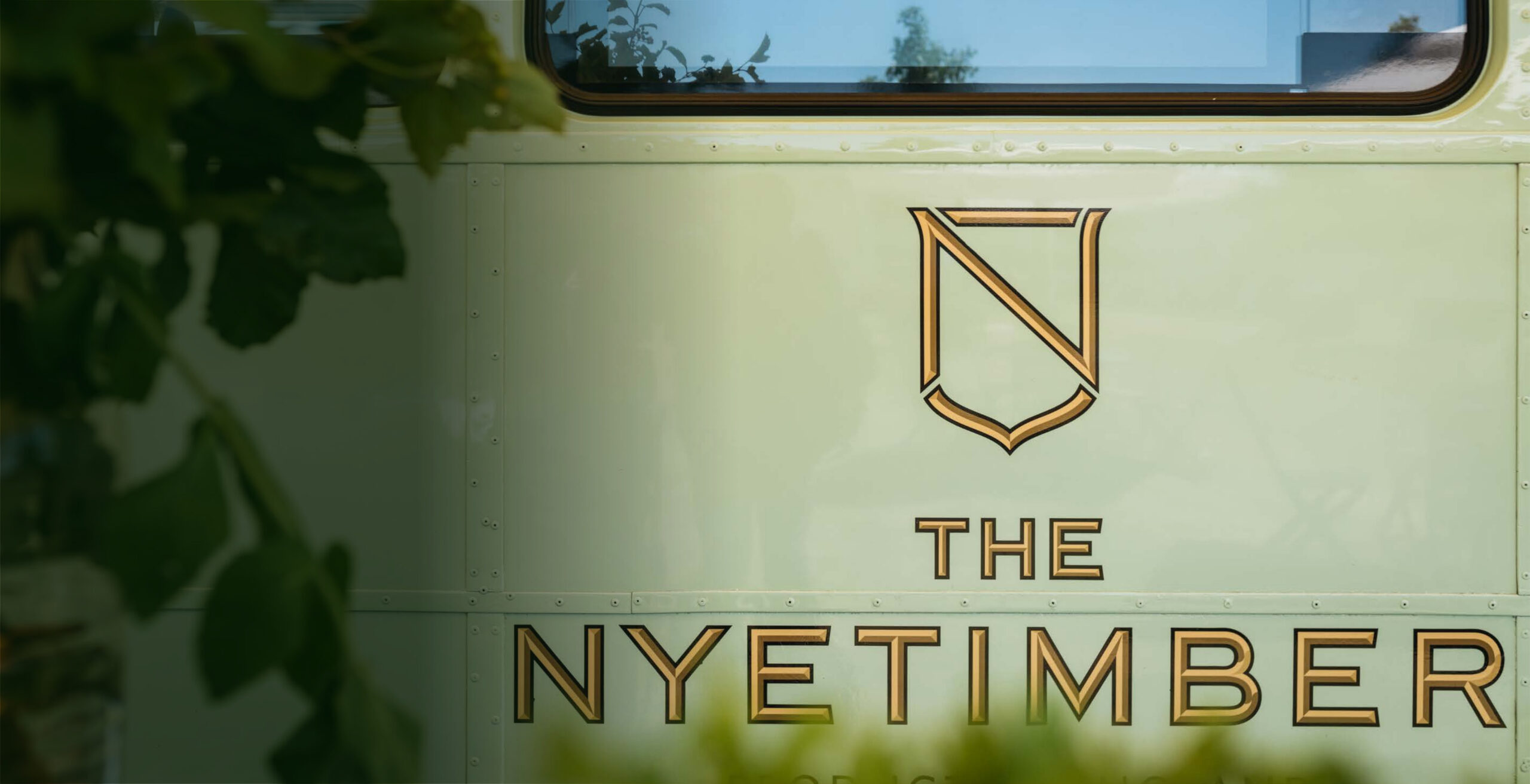 nyetimber-bus-0-scaled.jpg
