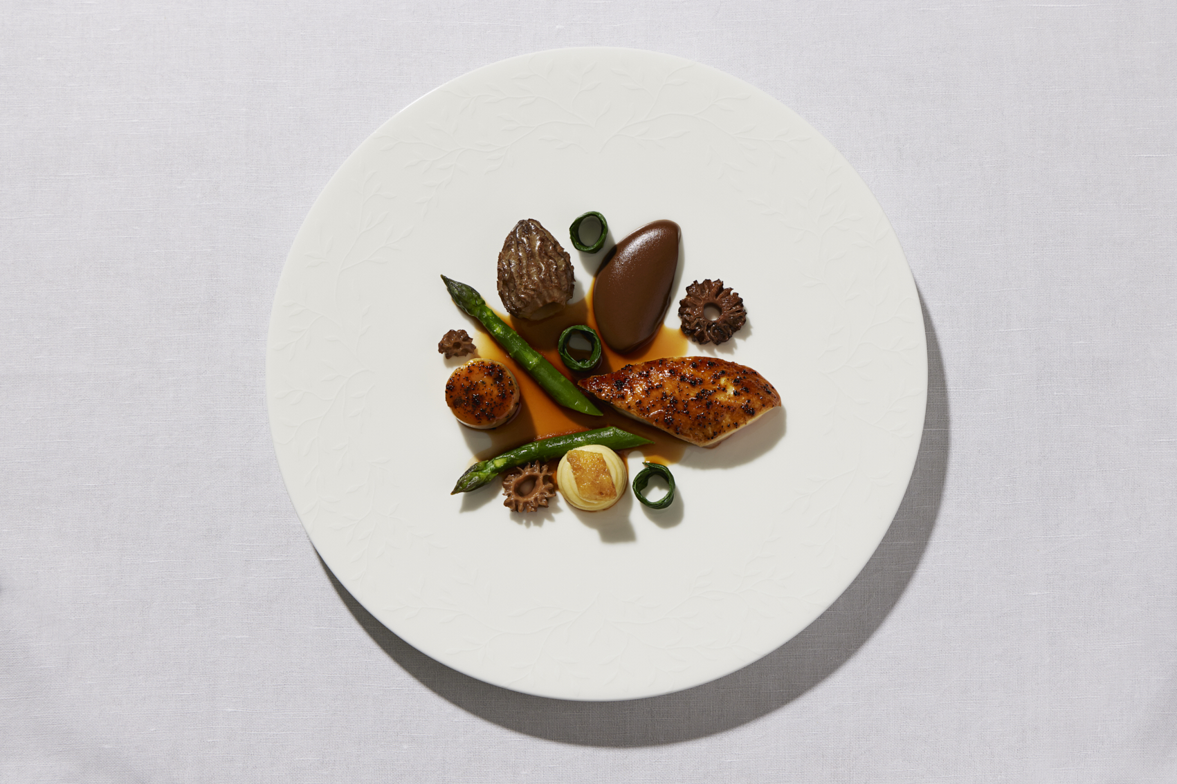20230518_Gravetye_Summer_Spring_Chicken_Morel__Green_Asparagus_051_Main.jpg
