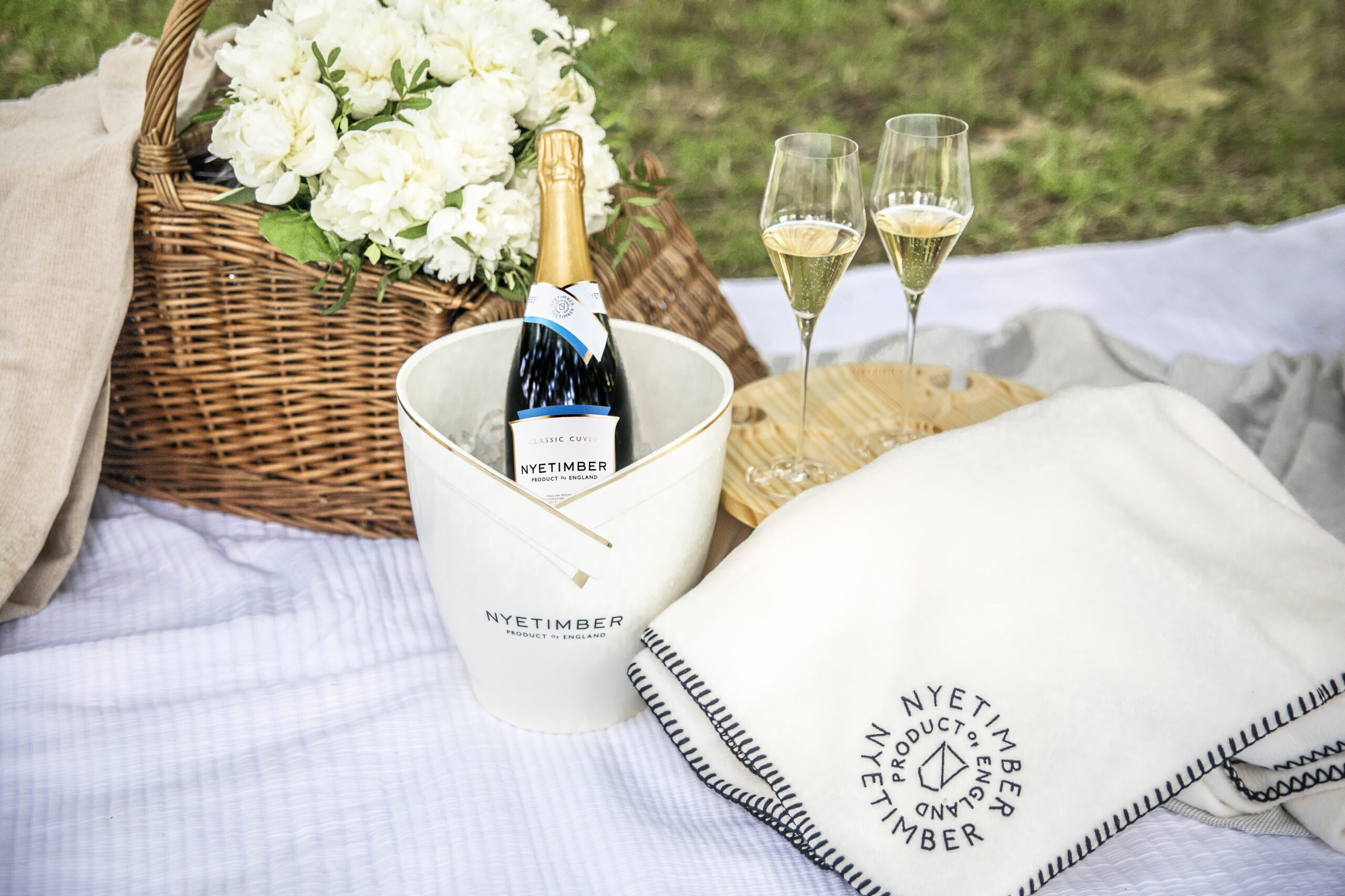 NYETIMBER_GP-Photoshoot_LARGE-38-Modifica-scaled