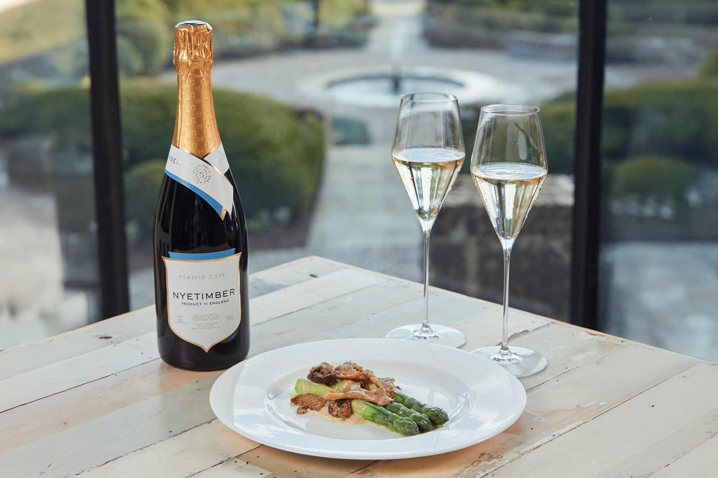Steven Edwards × Nyetimber _ Sparkling Pairings Series 25.03 Web Res (1)
